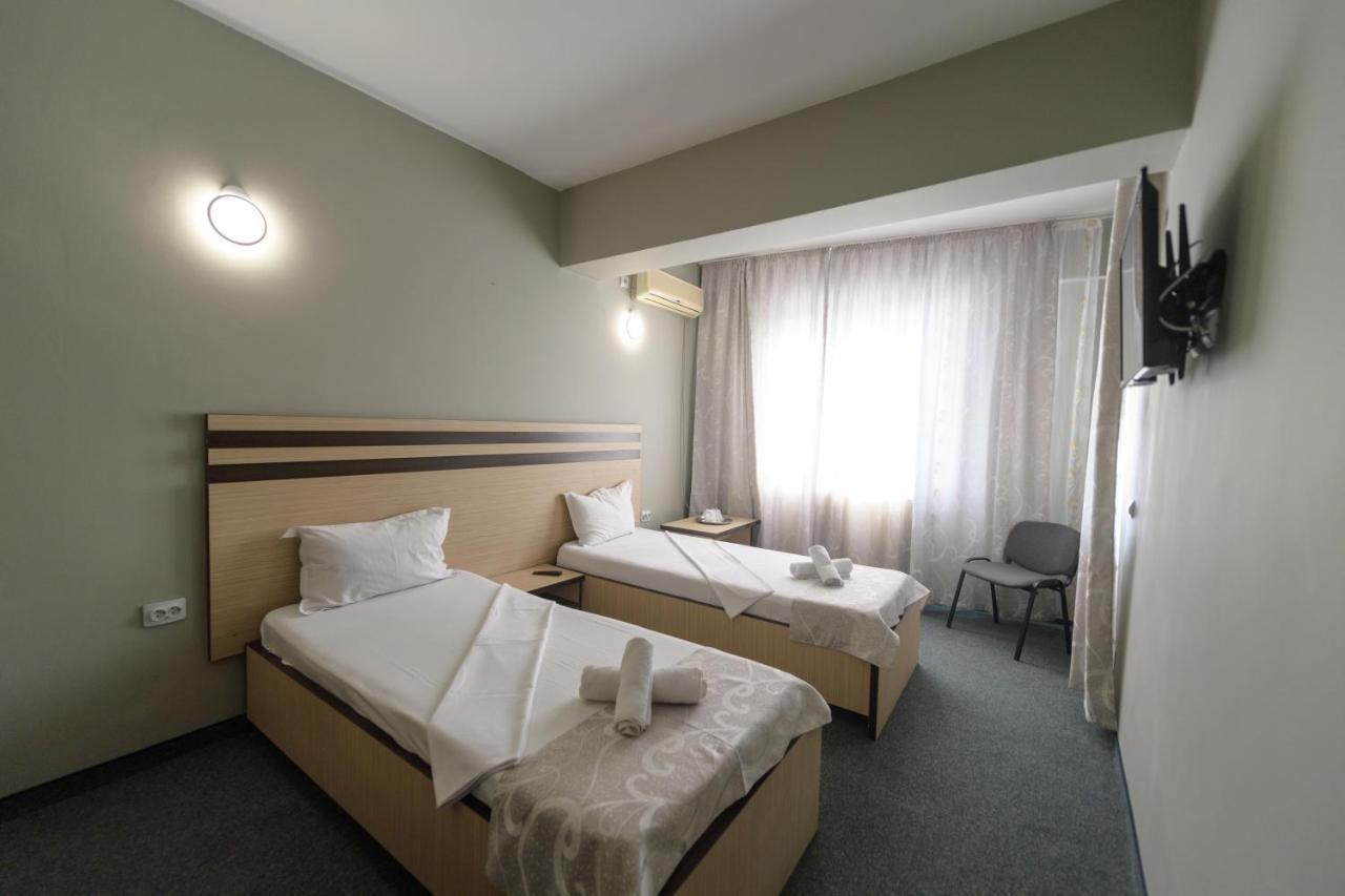 Hotel Cora Constanta Luaran gambar