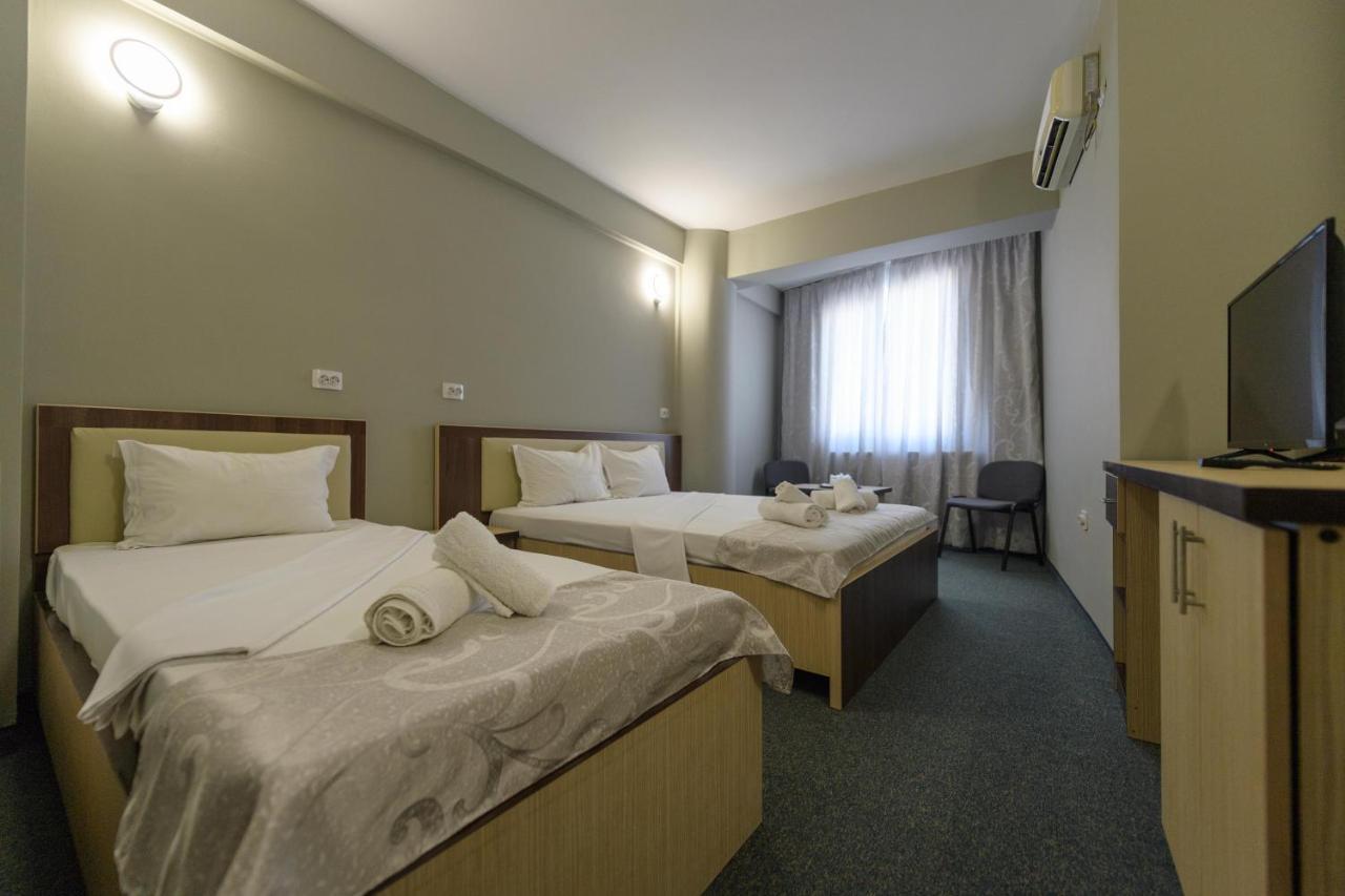 Hotel Cora Constanta Luaran gambar