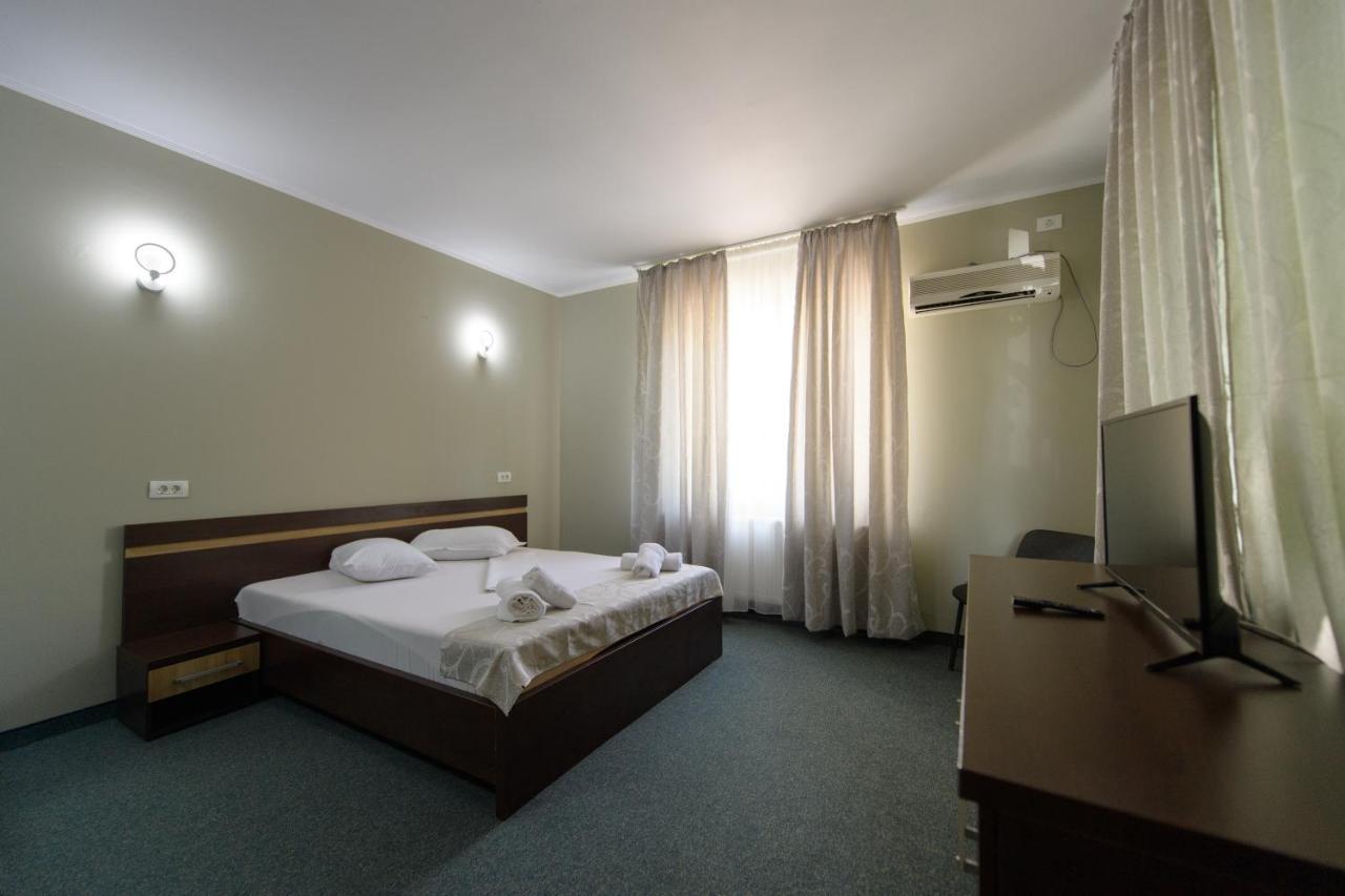 Hotel Cora Constanta Luaran gambar